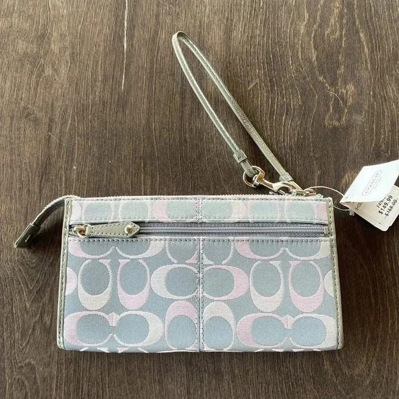 Coach  | Wristlet - Picture 5 of 8